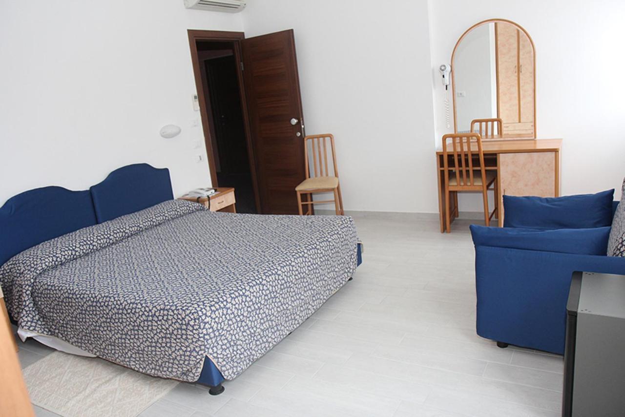 Hotel Cristallo Риоло-Терме Экстерьер фото